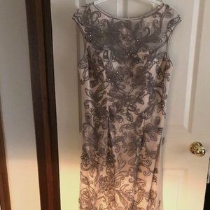 Stunning Cameron Blake Mother of the Groom Pink & Grey Dress - Size 12